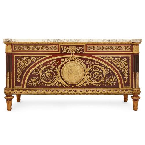 Very fine commode à vanteaux after Benneman for Marie Antoinette