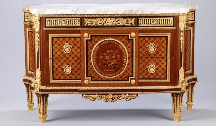 How to Recognize Louis XV Furniture: A Guide for Beginners