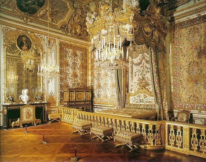 Blog Marie Antoinette The Interiors And Fashion Of A Style Icon