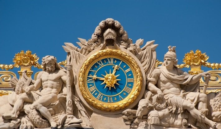 clock pediment palace of versailles